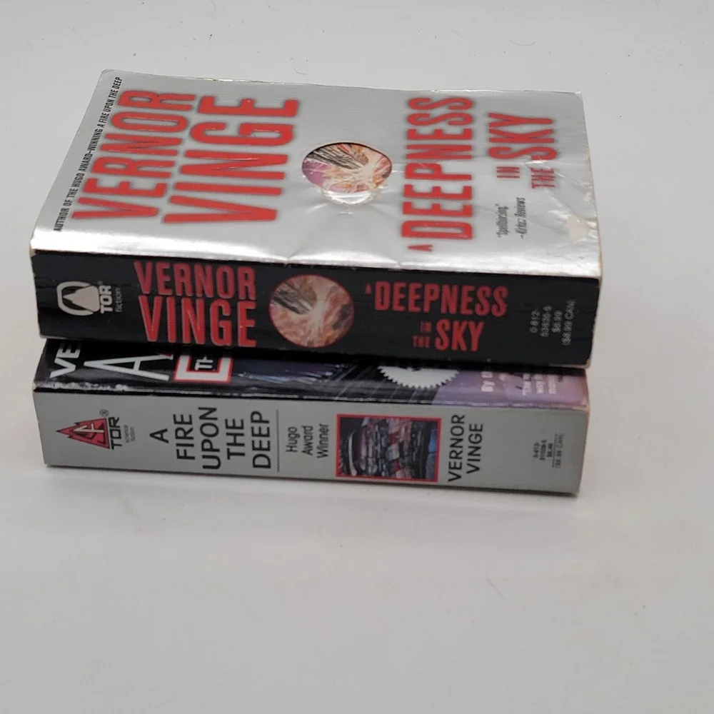 Vernor Vinge A Fire Upon the Deep A Deepness in the Sky Paperback Set Good